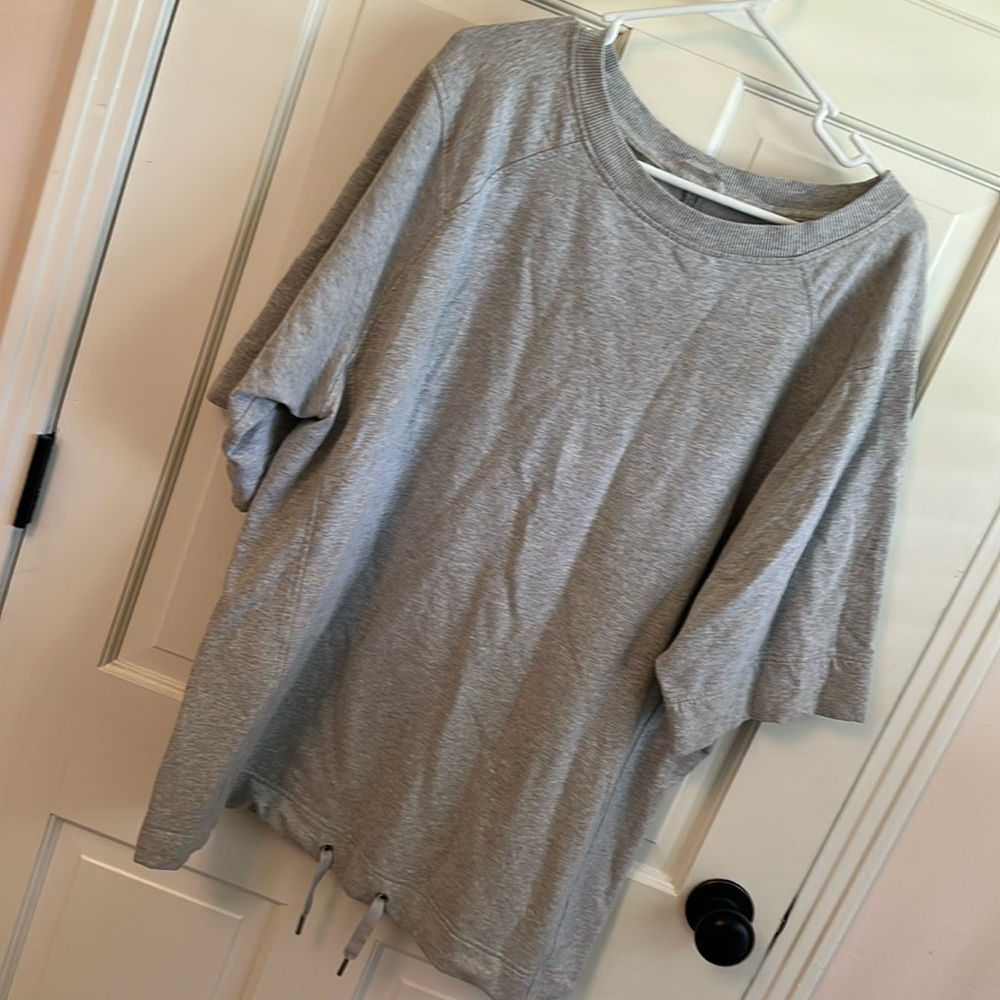 Lululemon sweatshirt tshirt